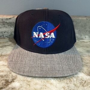 NASA Space Logo‎ Hat Flat Brimmed Cap Navy Blue Gray SnapBack Adjustable NEW